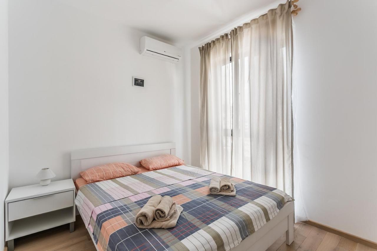 Apartments Beatrice Рафаиловичи Екстериор снимка