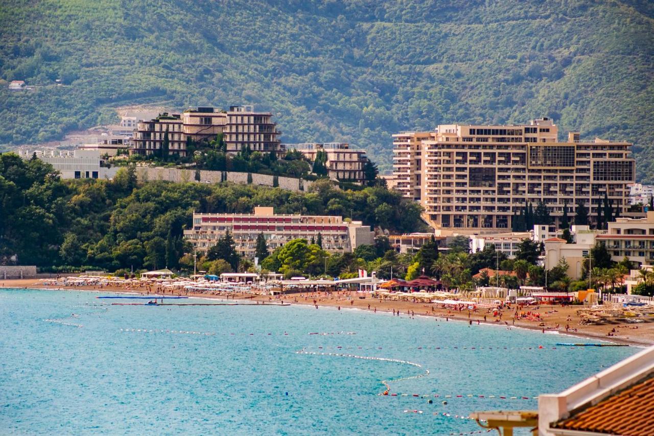 Apartments Beatrice Рафаиловичи Екстериор снимка