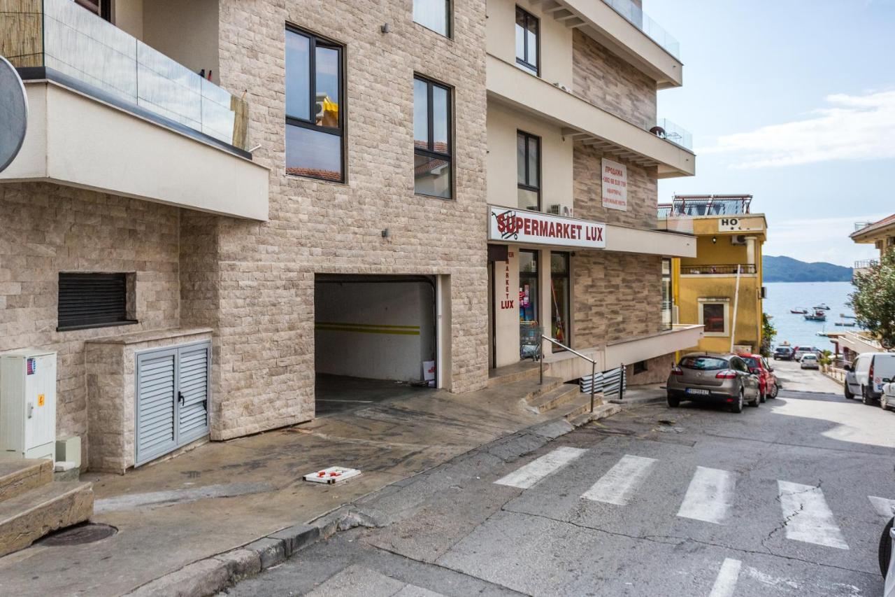 Apartments Beatrice Рафаиловичи Екстериор снимка
