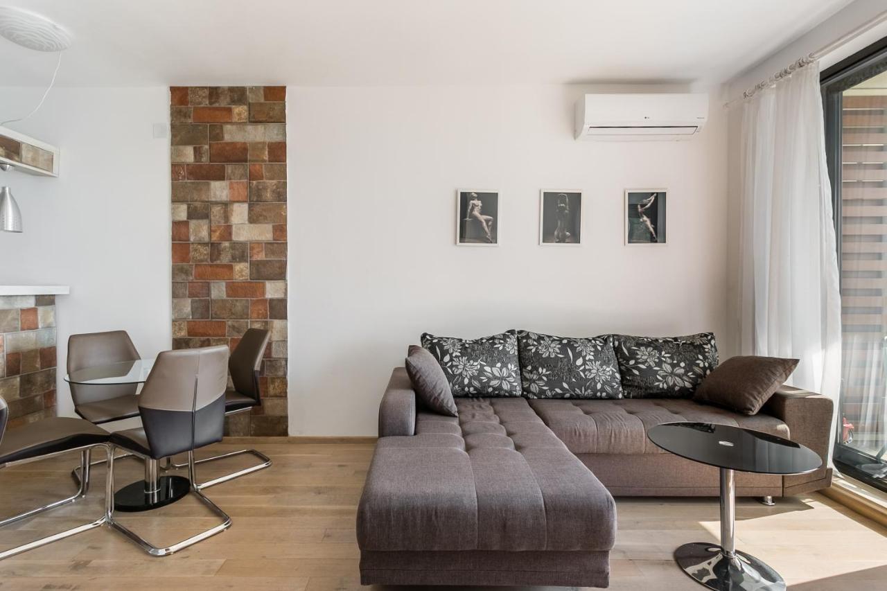 Apartments Beatrice Рафаиловичи Екстериор снимка