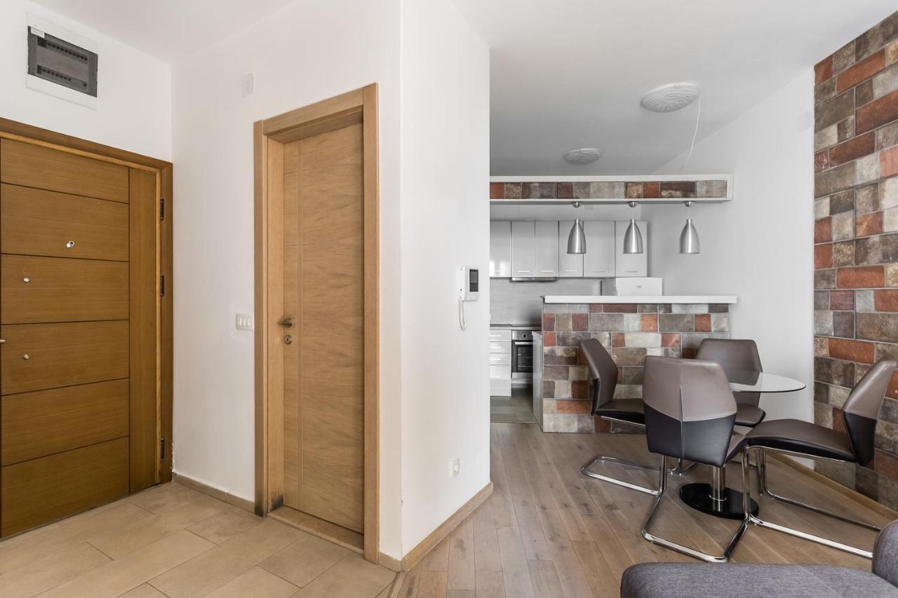 Apartments Beatrice Рафаиловичи Екстериор снимка