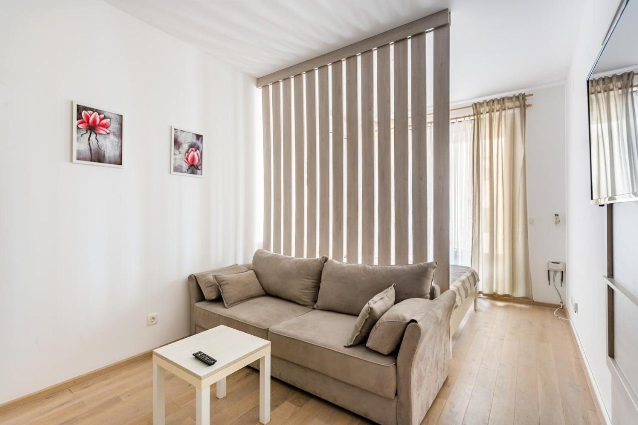 Apartments Beatrice Рафаиловичи Екстериор снимка